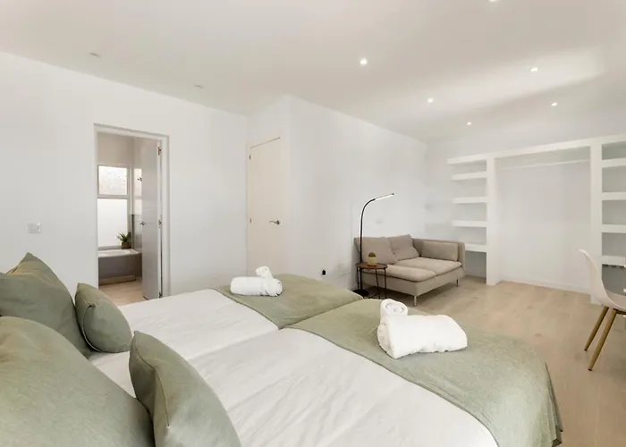 Cactus - Large Private Plot - Heated Pool & Bbq - Luxury Vacation