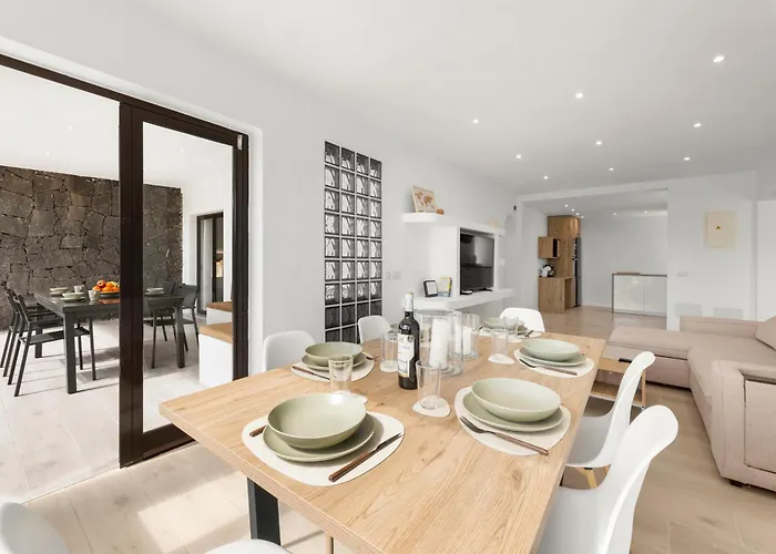 Cactus - Large Private Plot - Heated Pool & Bbq - Luxury Vacation 别墅 普拉亚布兰卡