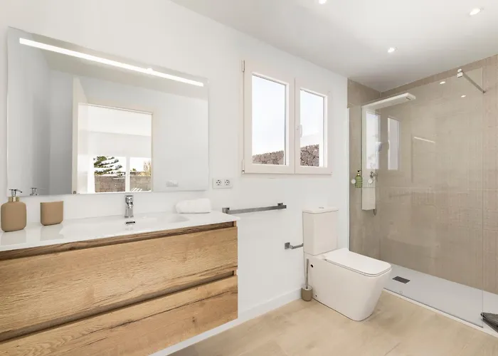 Cactus - Large Private Plot - Heated Pool & Bbq - Luxury Vacation 别墅 *